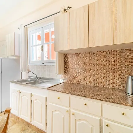 Apartman Arianna 14 Paleokasztríca